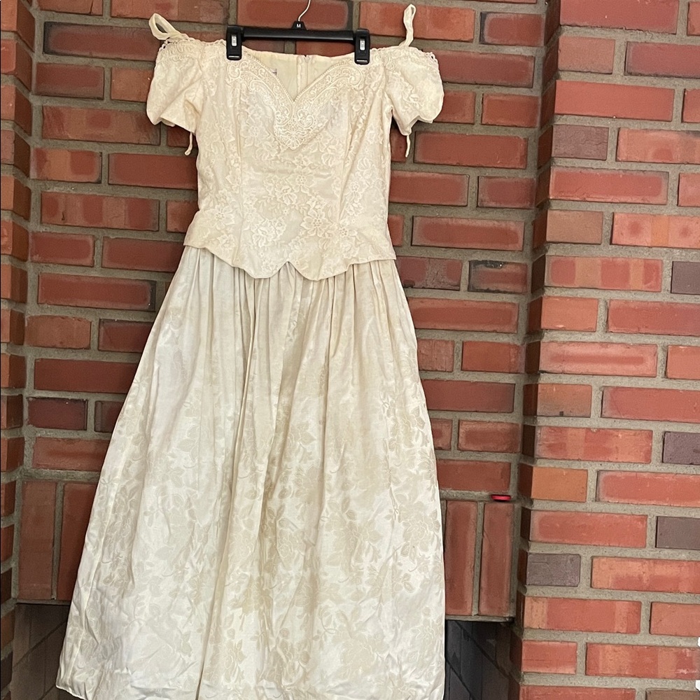 Scott McClintock Cream Formal ivory tapestry lace sweetheart neck 8Us used